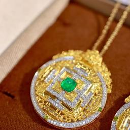 14k Gold 0.66 Ctw Natural Emerald & Diamond Pendant( Without Chain )