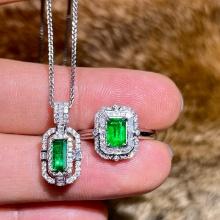 14k Gold 1.75 Ctw Vivid Green Natural Emerald & Diamond Jewelry Set