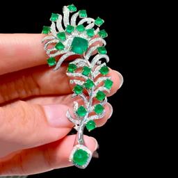 14k Gold 8.8 Ct Vivid Green Natural Emerald & Diamond Brooch/pendant( Without Chain )