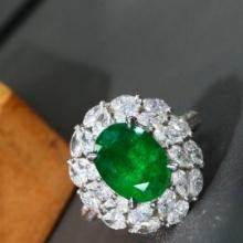 14k Gold 3.08 Ctw Vivid Green Natural Emerald & Diamond Ring