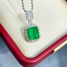 14k Gold 4.44 Ctw Vivid Green Natural Emerald & Diamond Pendant( Without Chain )