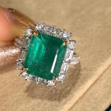 14k Gold 6.30 Ctw Natural Emerald & Diamond Ring