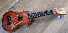 Shabooze signed Ukulele with coa