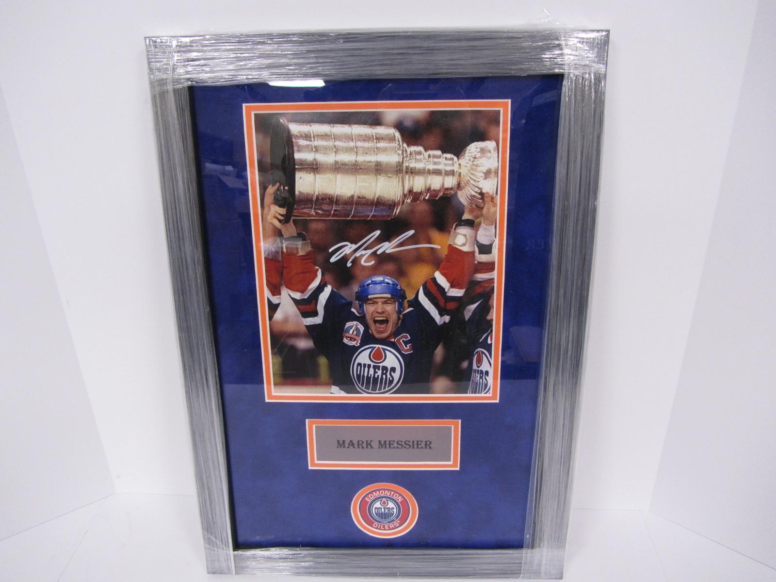 FRAMED MARK MESSIER SIGNED 8X10 PHOTO COA