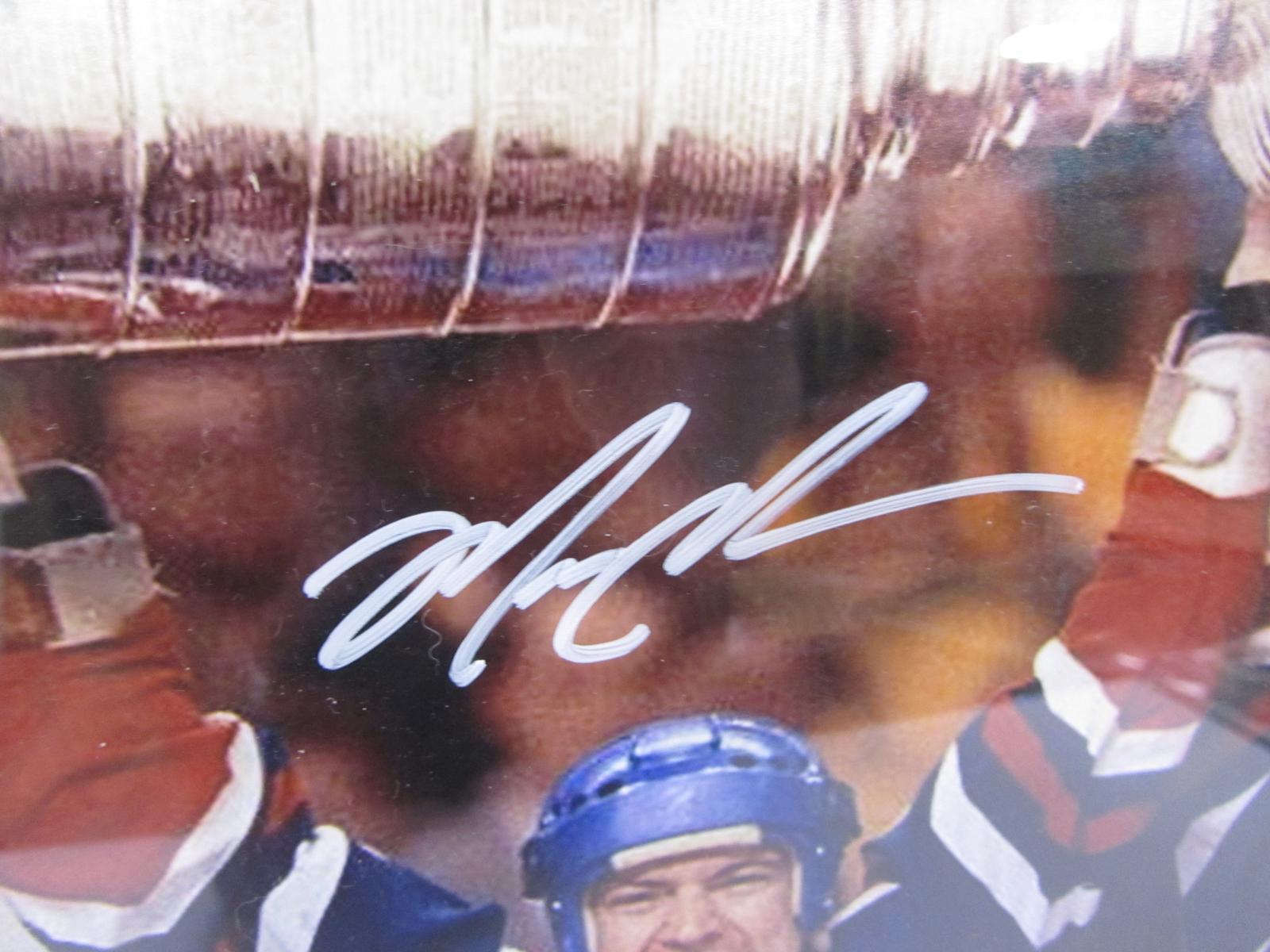 FRAMED MARK MESSIER SIGNED 8X10 PHOTO COA
