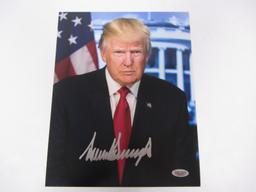 DONALD TRUMP SIGNED 8X10 PHOTO TSA COA