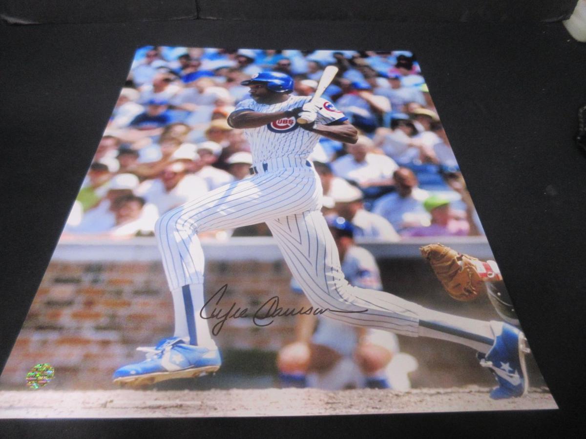 ANDRE DAWSON SIGNED 16X20 PHOTO CUBS COA