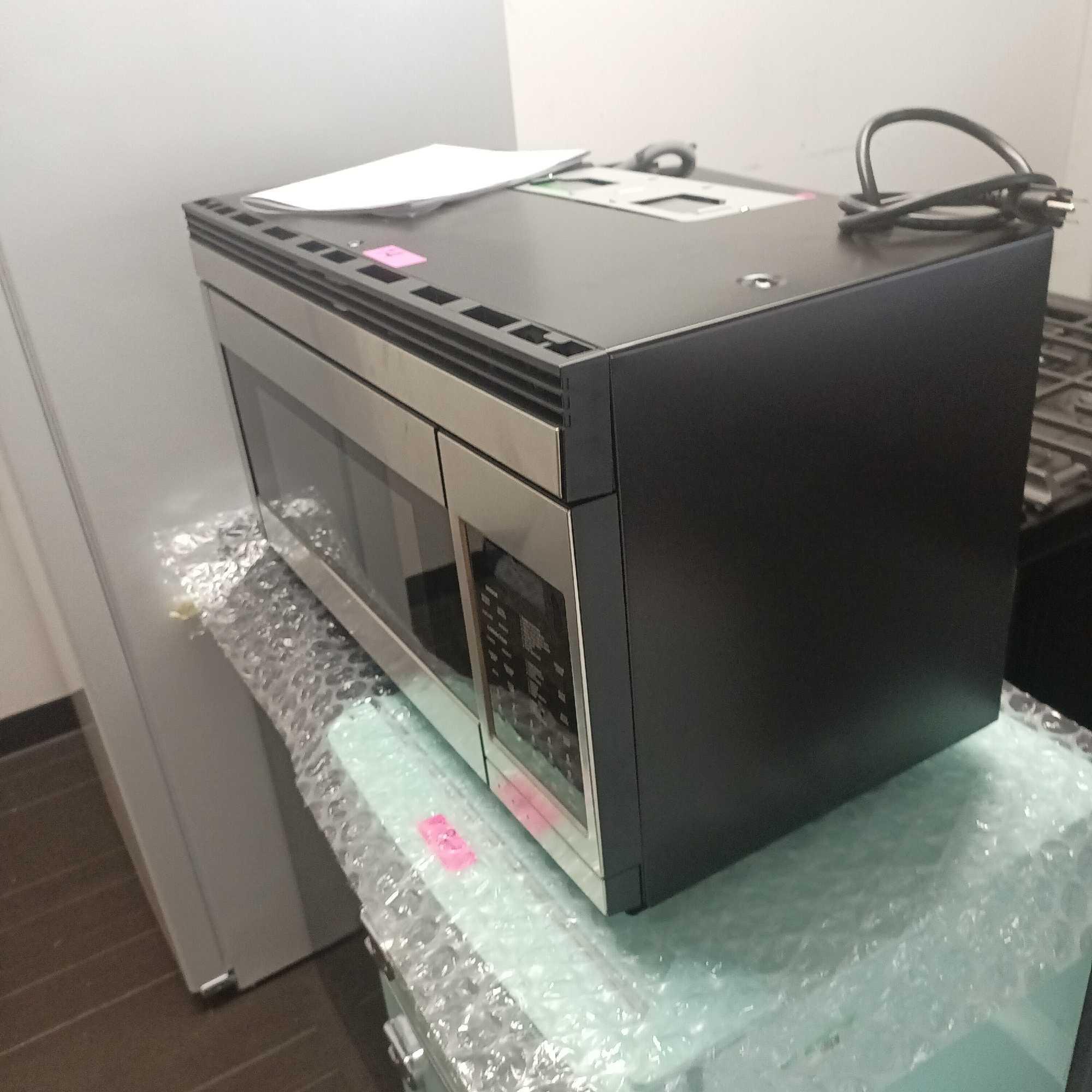 Fisher Paykel Over the Range Microwave #CMOH30SS3T