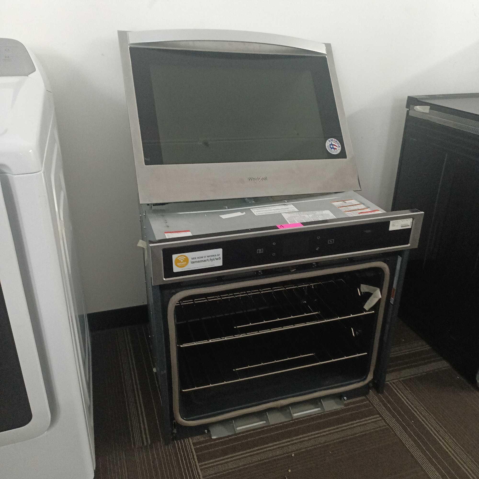 Whirlpool 30" Stainless Steel Electric Built In Single Oven #WOS51EC0HS