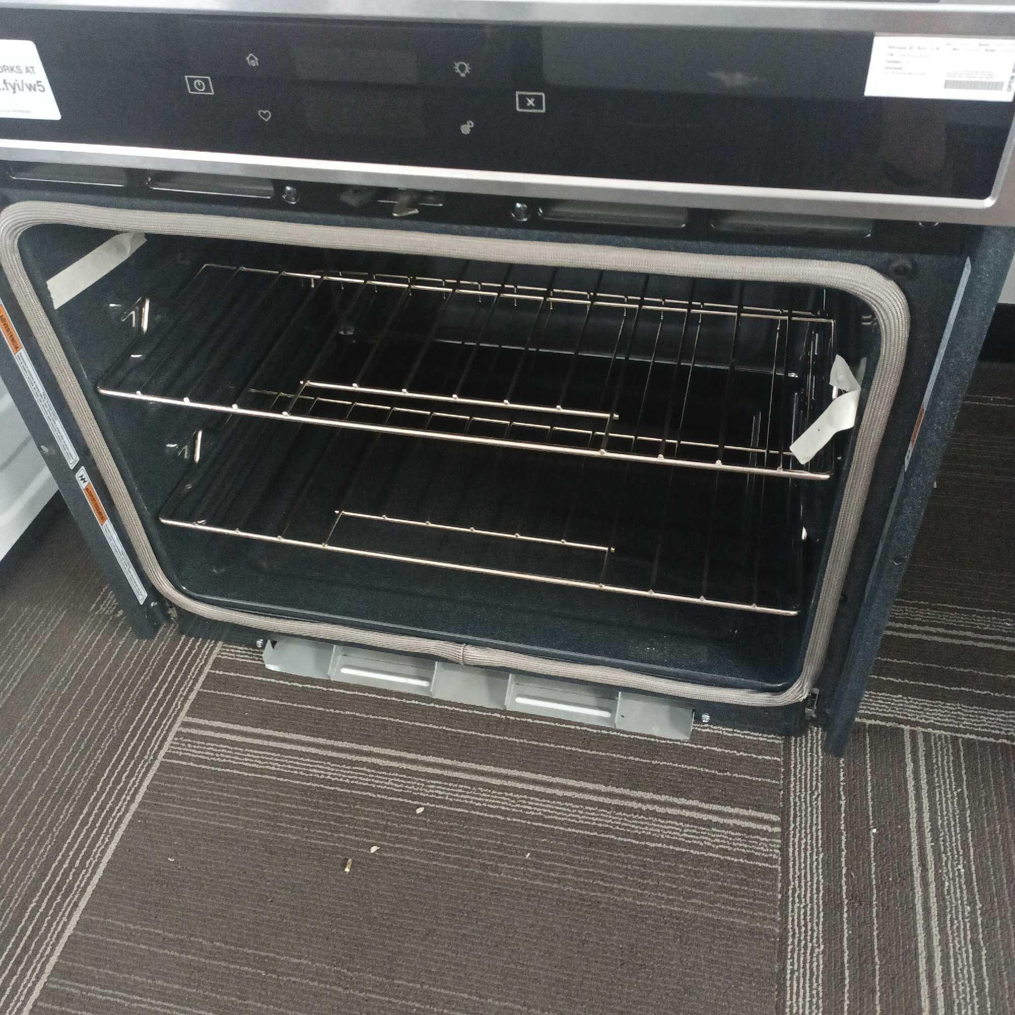 Whirlpool 30" Stainless Steel Electric Built In Single Oven #WOS51EC0HS