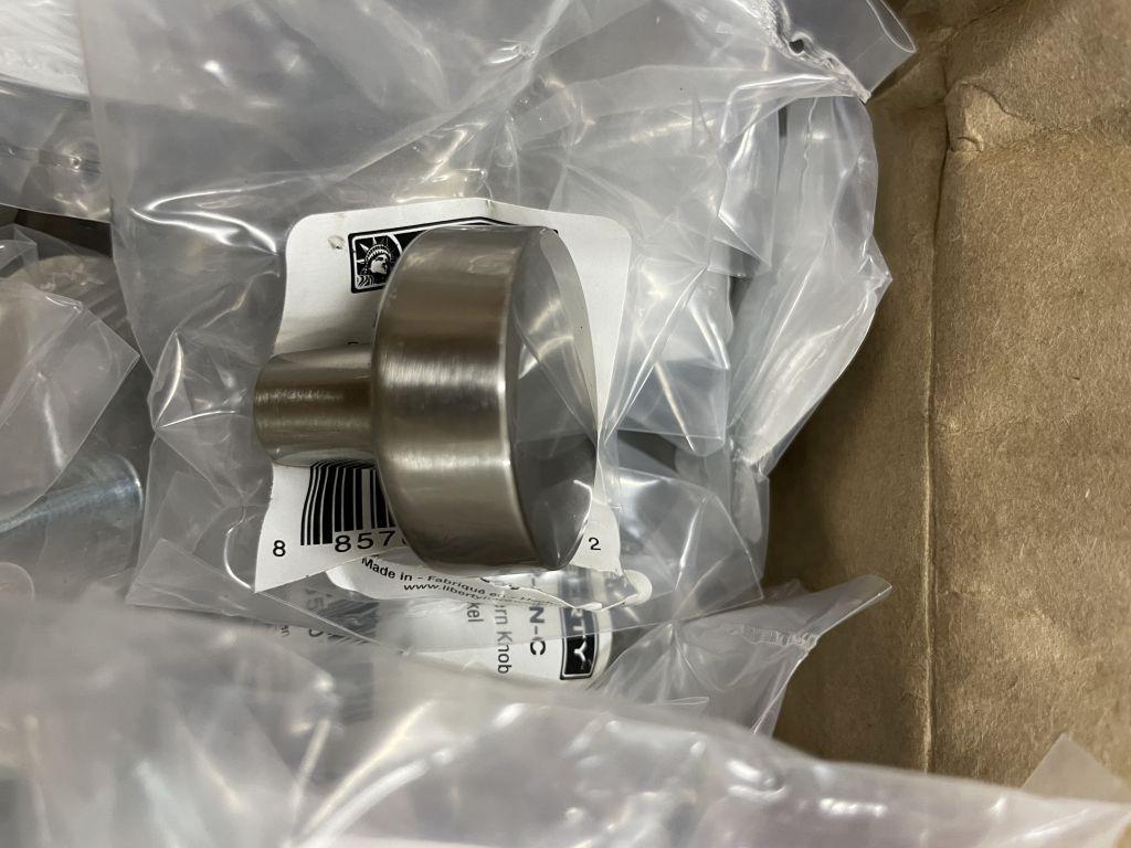 25 Count Cabinet Knobs / Satin Nickel / BRAND NEW