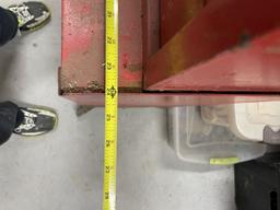 Tool box on wheels