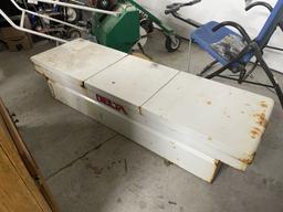 Delta 901000 Steel Dual-Lid Fullsized Crossover Truck Toolbox With Keys