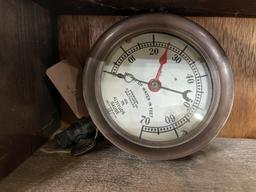American Steam Gauge Altitude Gauge