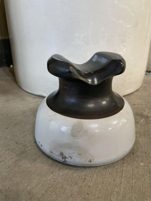 Two-Tone Porcelain Spool glass Insulator