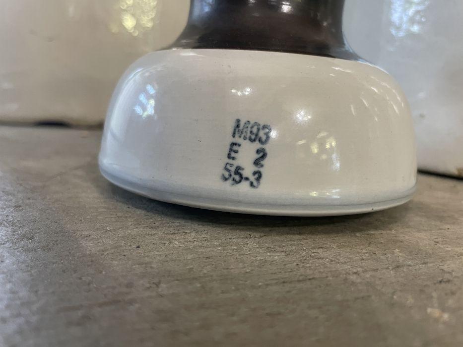 Two-Tone Porcelain Spool glass Insulator