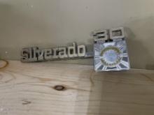Silverado 30 Emblem