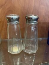 Hexagonal Glass Shakers with Metal Lids