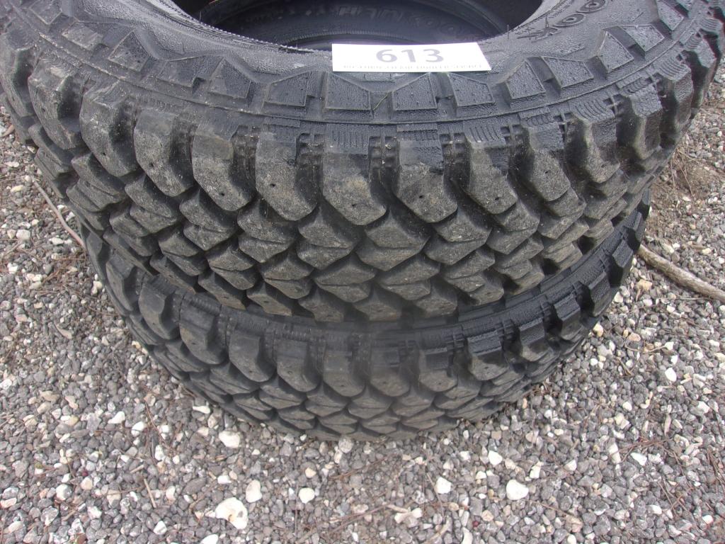 Tires-Hankook Dyna Pro MT LT225/75R16