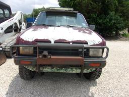 1989 Nissan 4 WD Pickup (TITLE) (KEY)