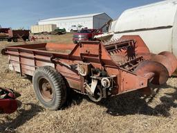 Manure Spreader *ROSEVILLE*