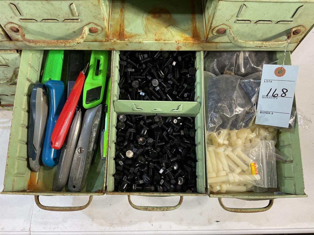 Metal drawer cabinet