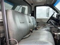 2000 GMC C Series Dump Truck 3126 Cat Engine, 16yd Body, Tandem Axle VIN 1GDT7H4C3YJ515166 Miles 227