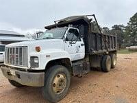 2000 GMC C Series Dump Truck 3126 Cat Engine, 16yd Body, Tandem Axle VIN 1GDT7H4C3YJ515166 Miles 227