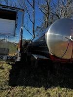 Food Grade Tanker Trailer 32' **Off Site** **Pick up in Seminary MS** **NO TITLE**