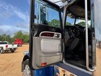 2012 Peterbilt 389