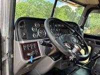 2012 Peterbilt 389