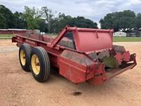 New Holland 185 Manure Spreader