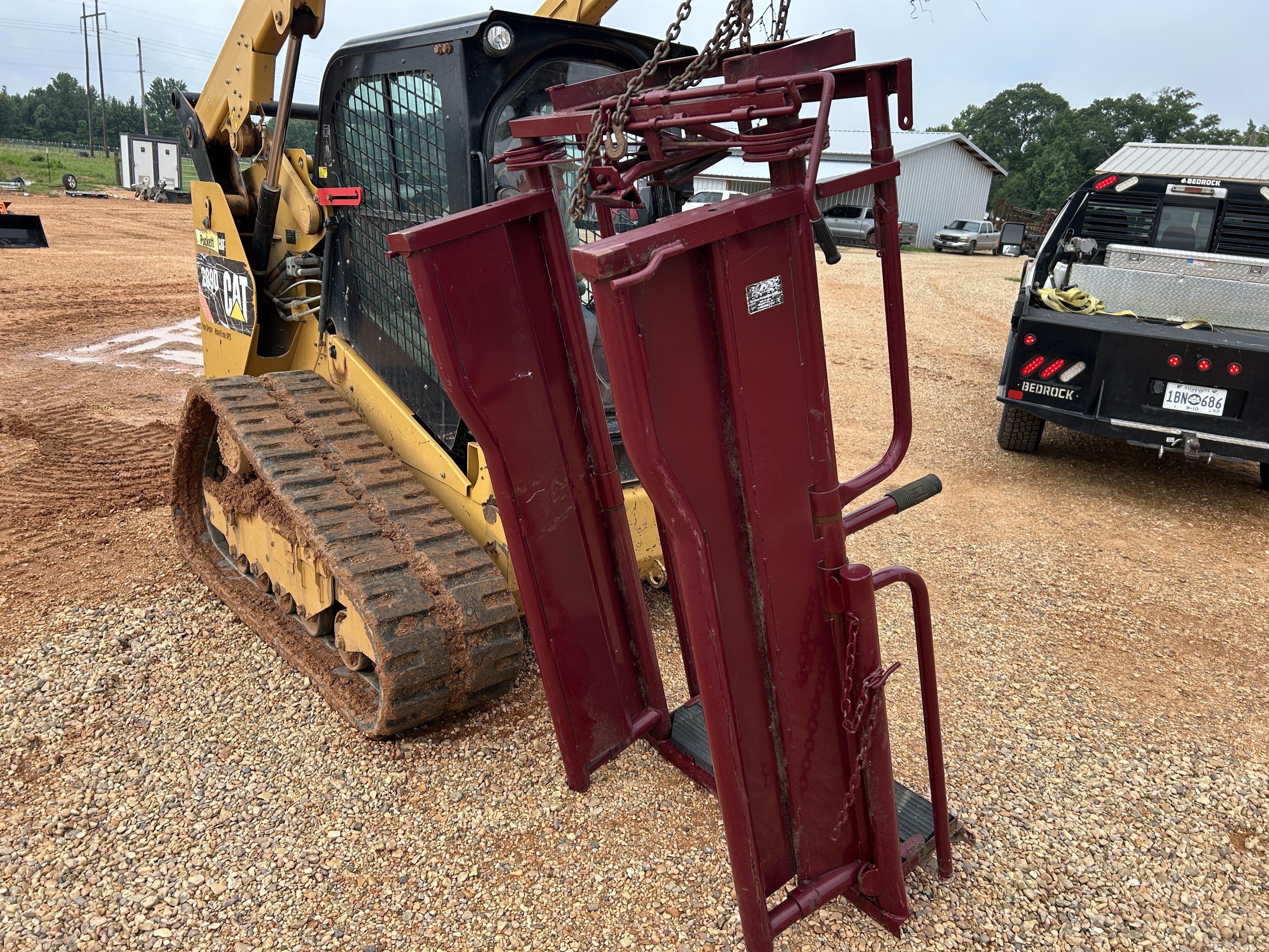 Unused Cattle Head Gate