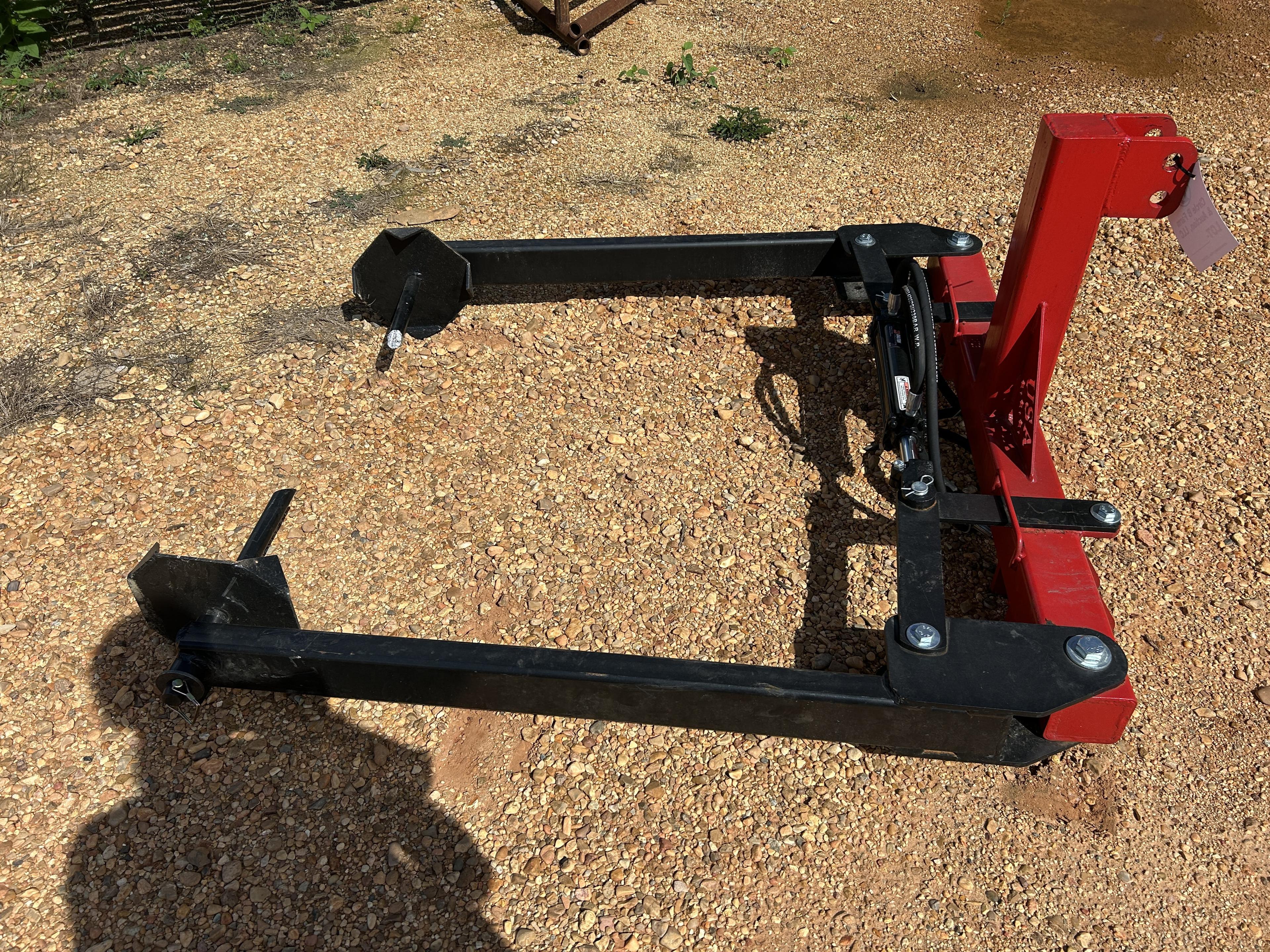 Magnum USA Hay Unroller