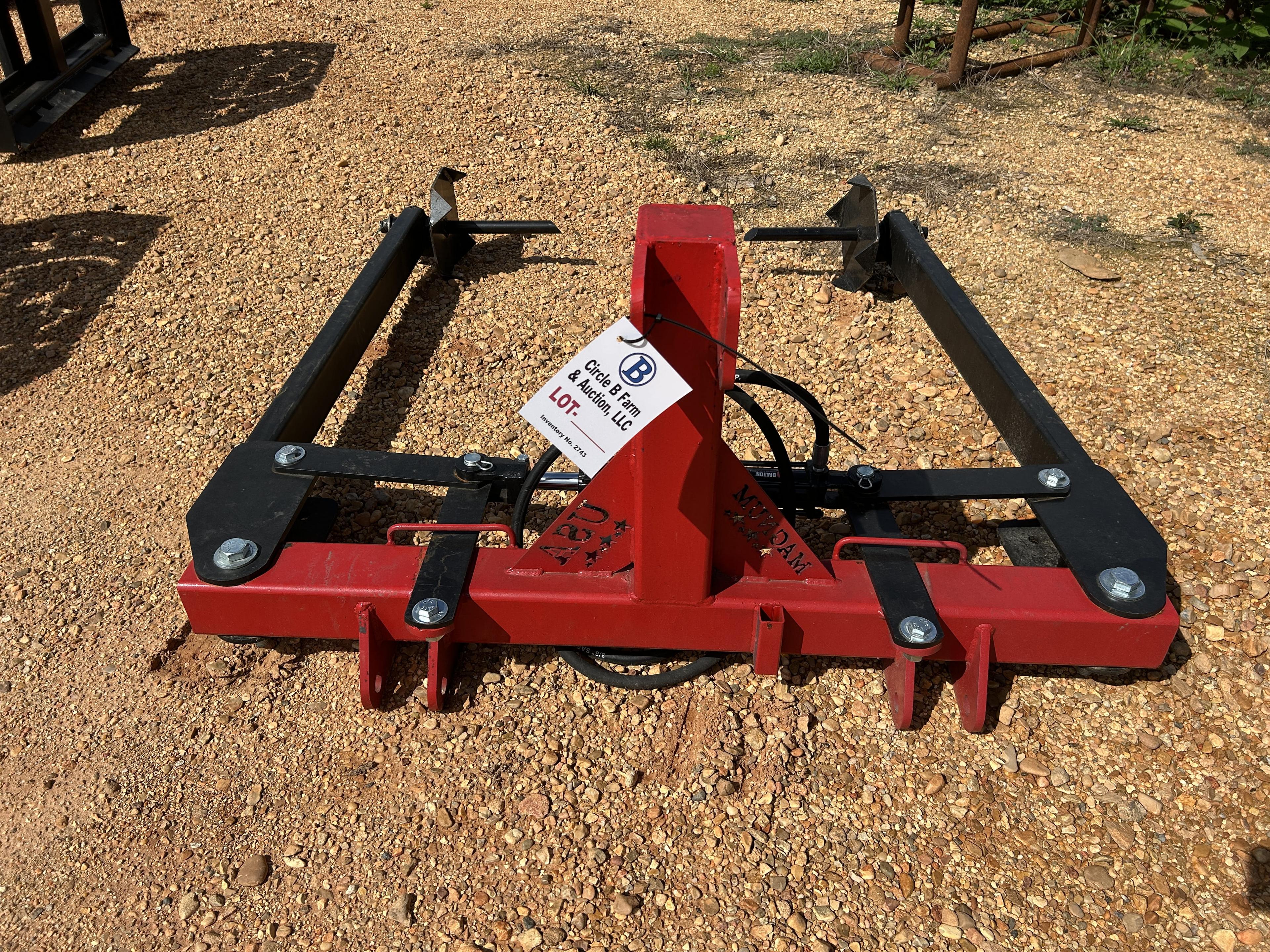 Magnum USA Hay Unroller