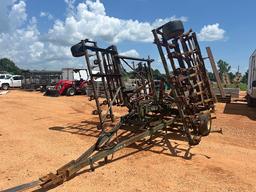 John Deere Do-All 21'