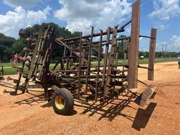 John Deere Do-All 21'