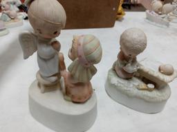 2 Jonathan & David Music Boxes