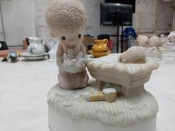 2 Jonathan & David Music Boxes