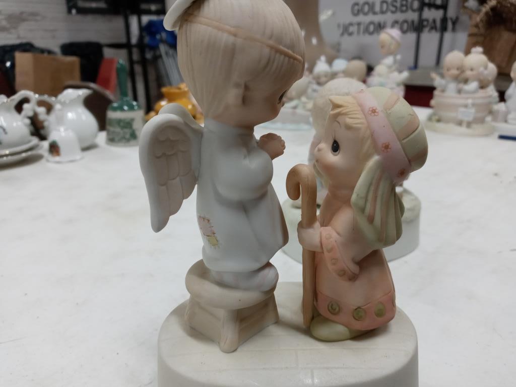 2 Jonathan & David Music Boxes
