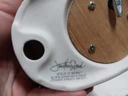 2 Jonathan & David Music Boxes