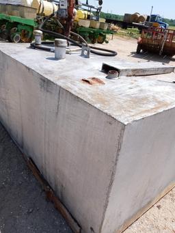 Fuel Tank with pump and nozel