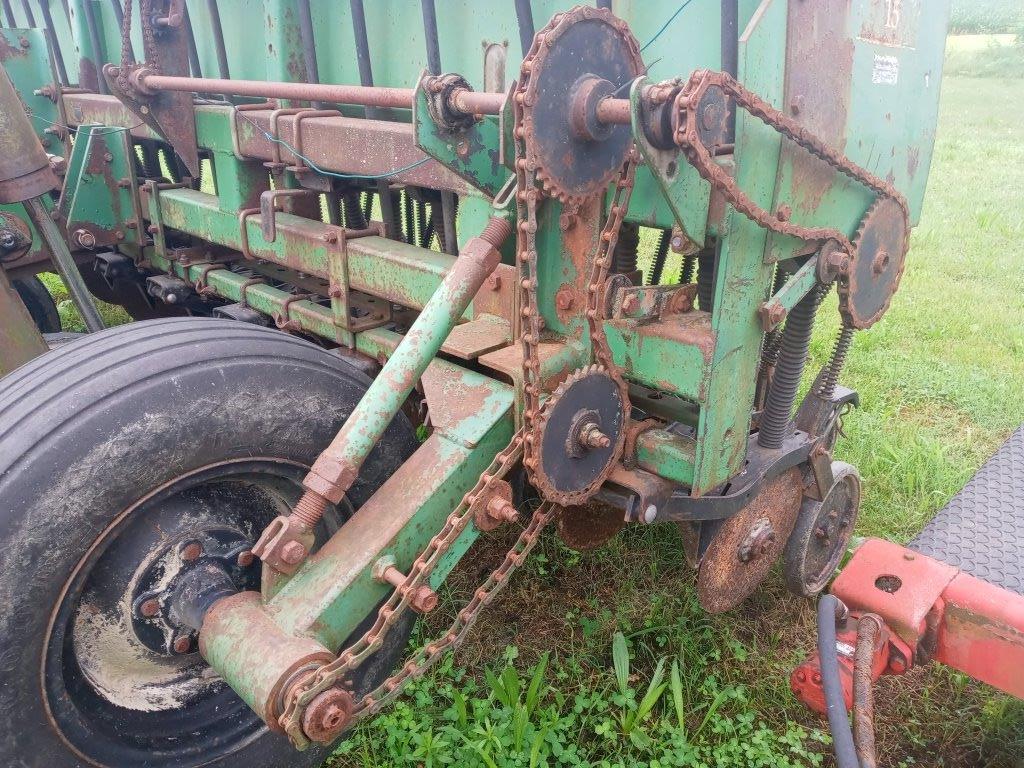 15ft Great Plains No Till Drill w/Grass Seed Box