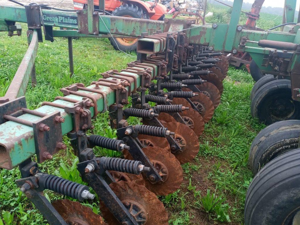 15ft Great Plains No Till Drill w/Grass Seed Box