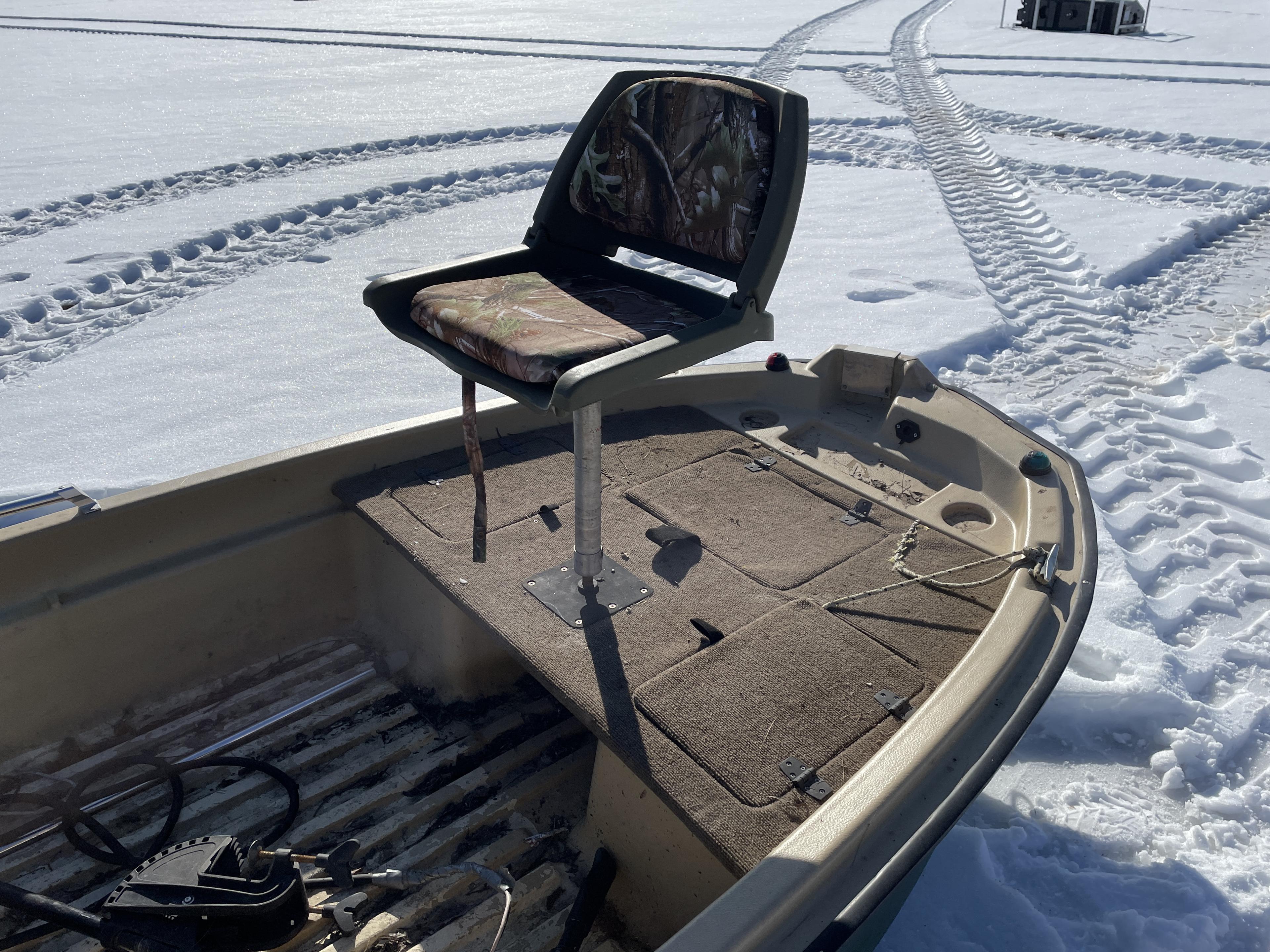 KL Industries 11'3" Poly Boat (No Title)