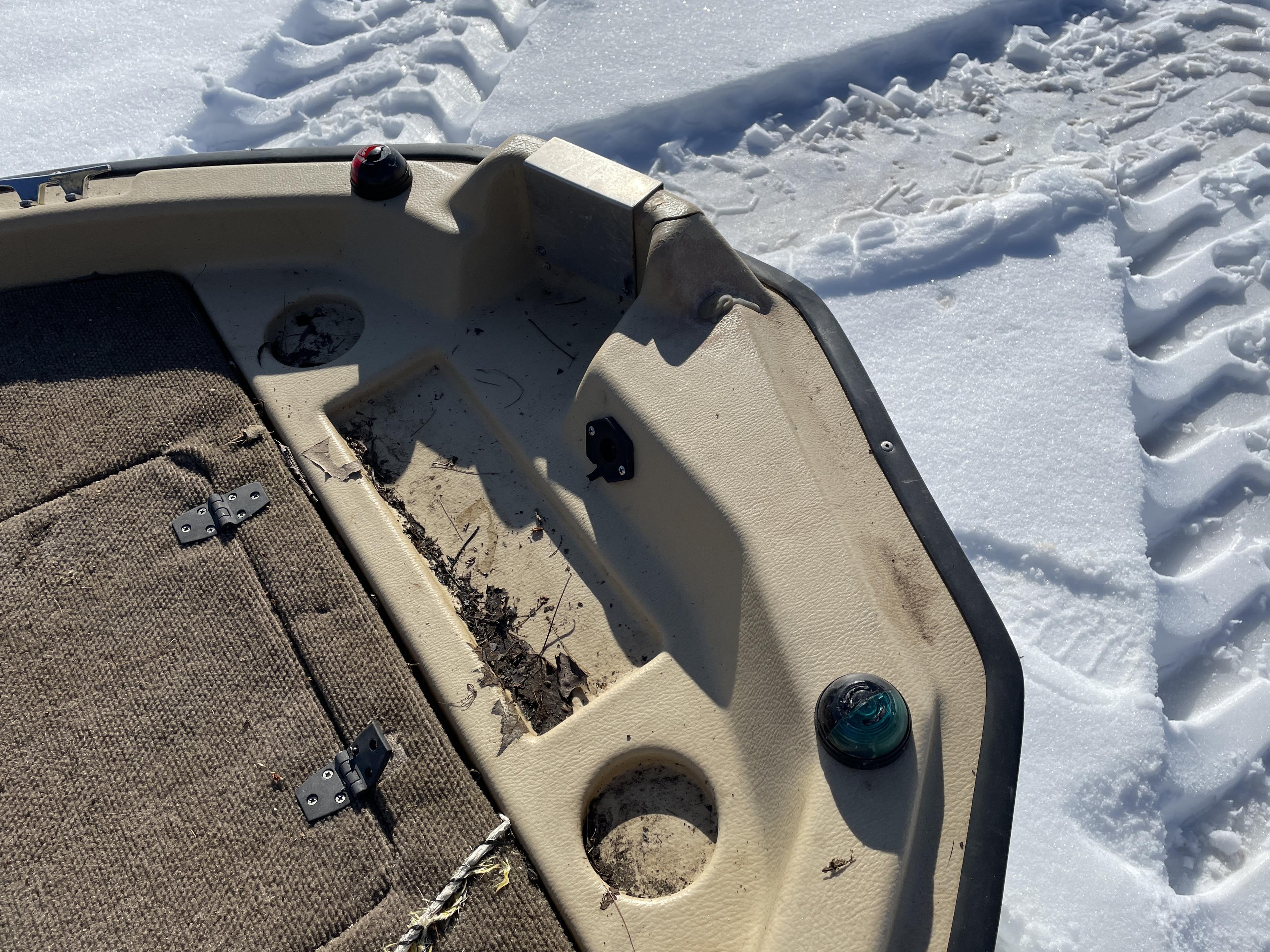 KL Industries 11'3" Poly Boat (No Title)