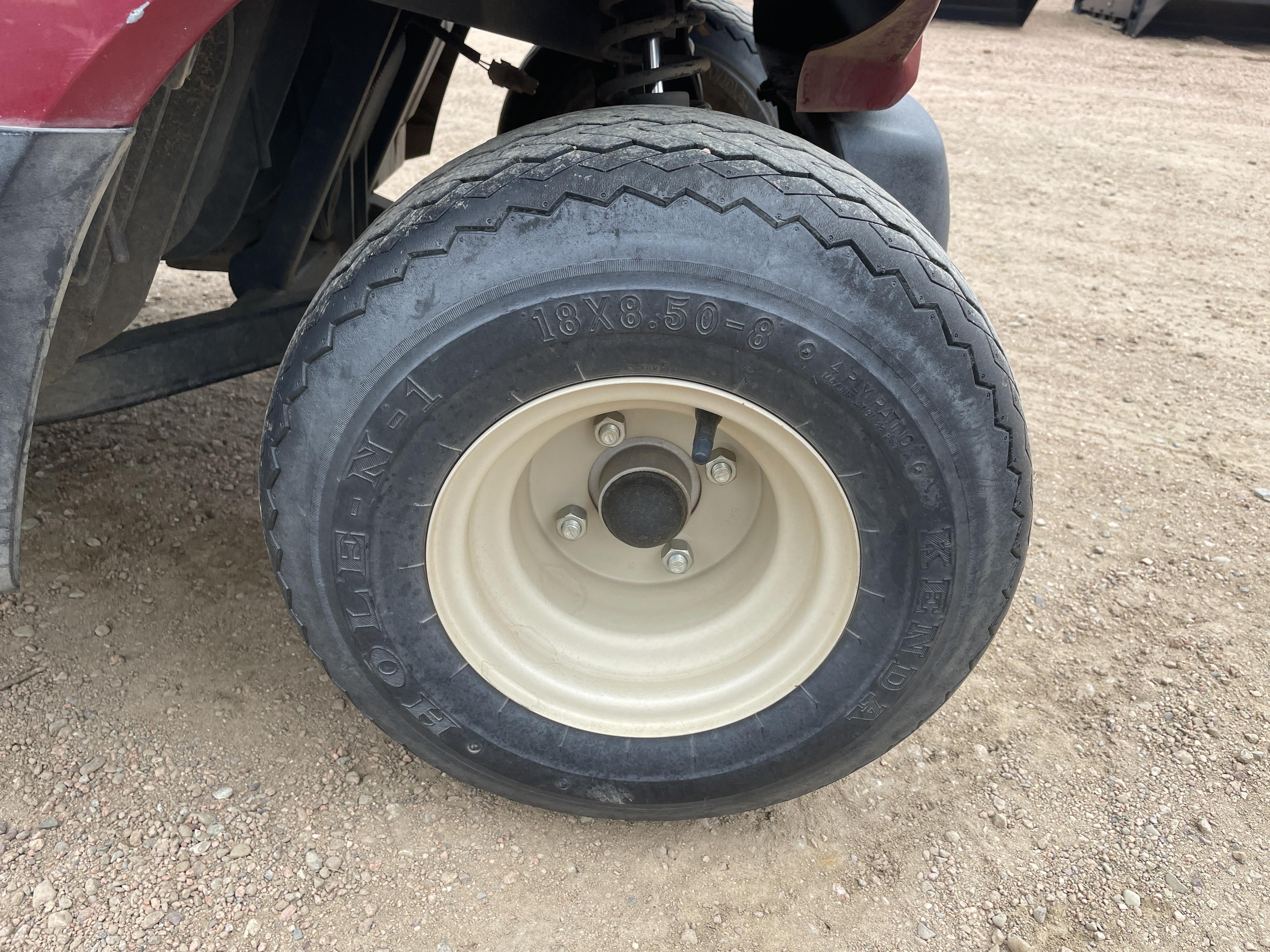 2016 Yamaha YDRAX6 Gas Powered Golf Cart