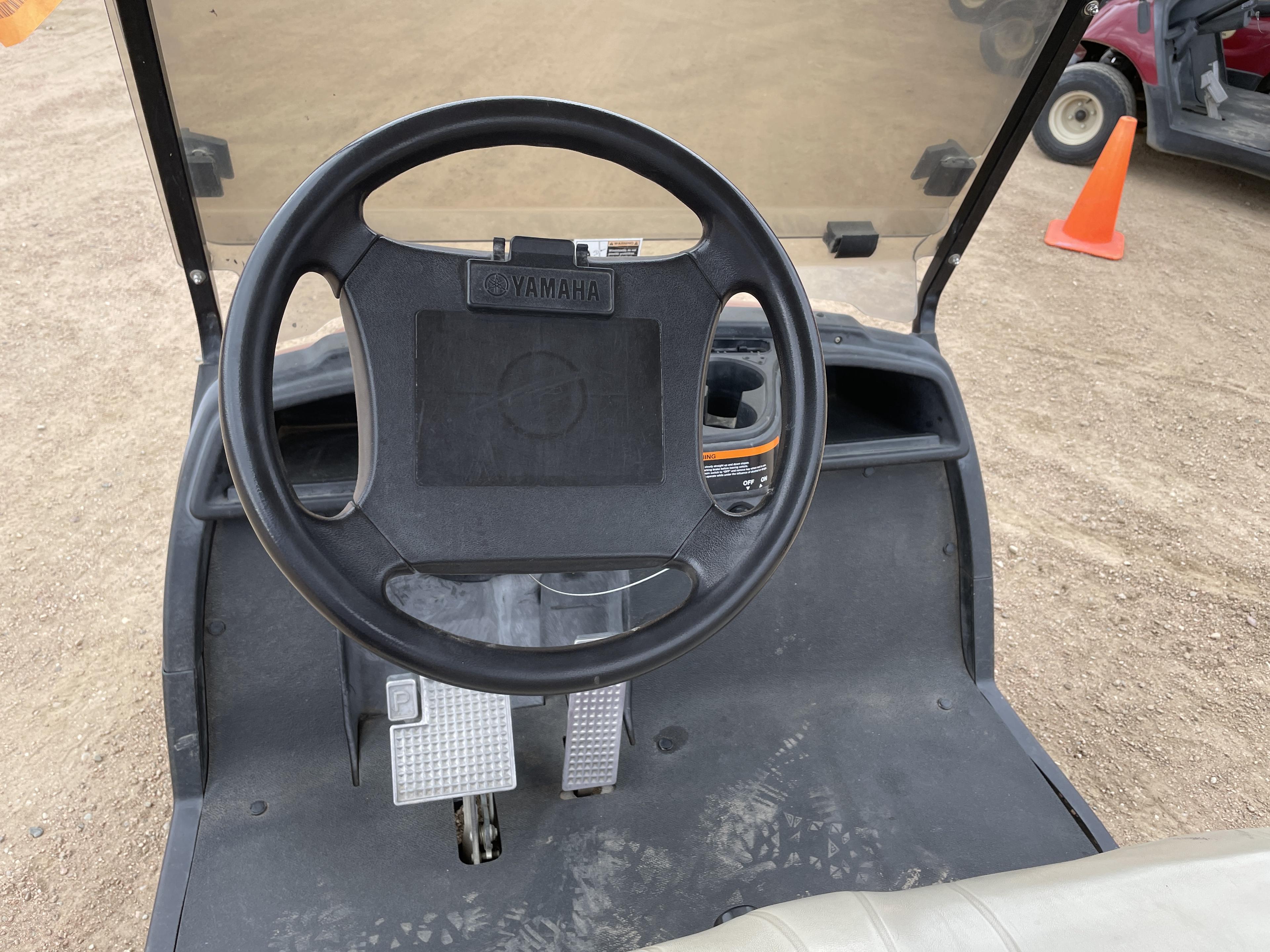 2016 Yamaha YDRAX6 Gas Powered Golf Cart