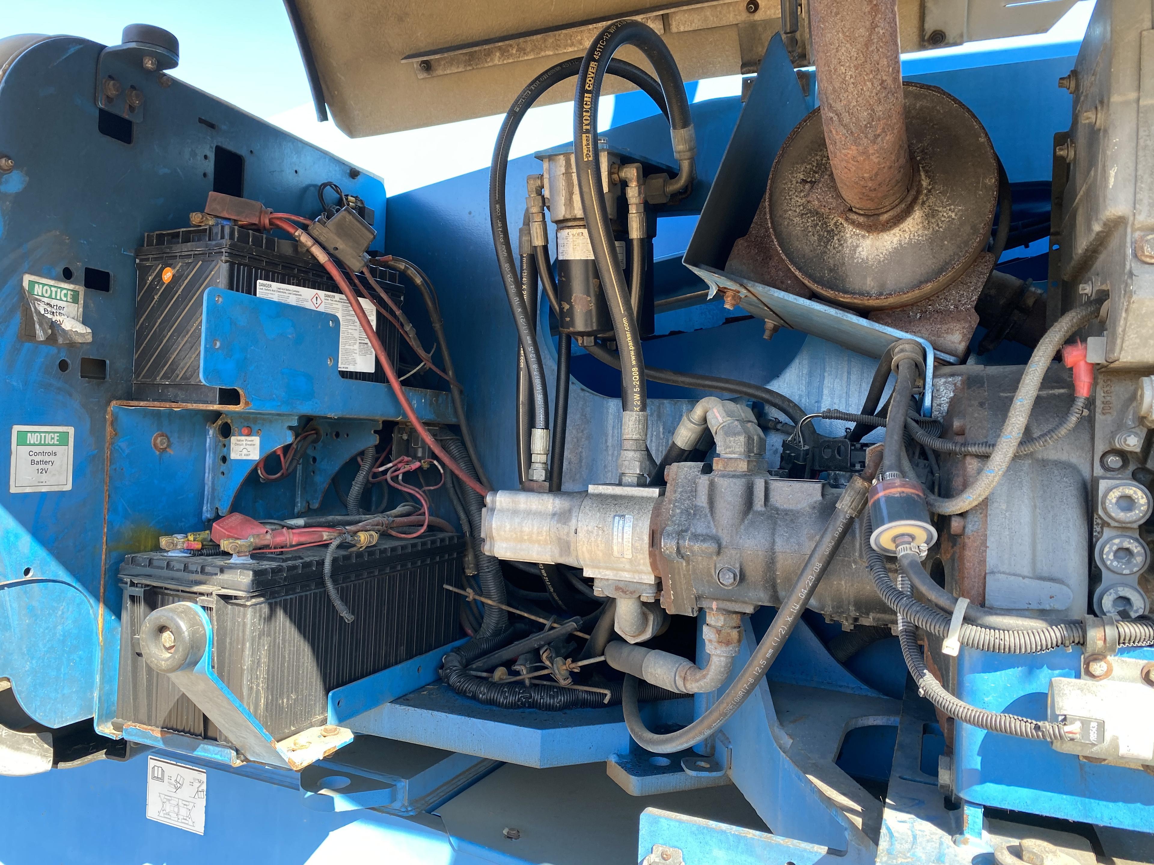 2008 Genie S-100 4x4 100' Man Lift