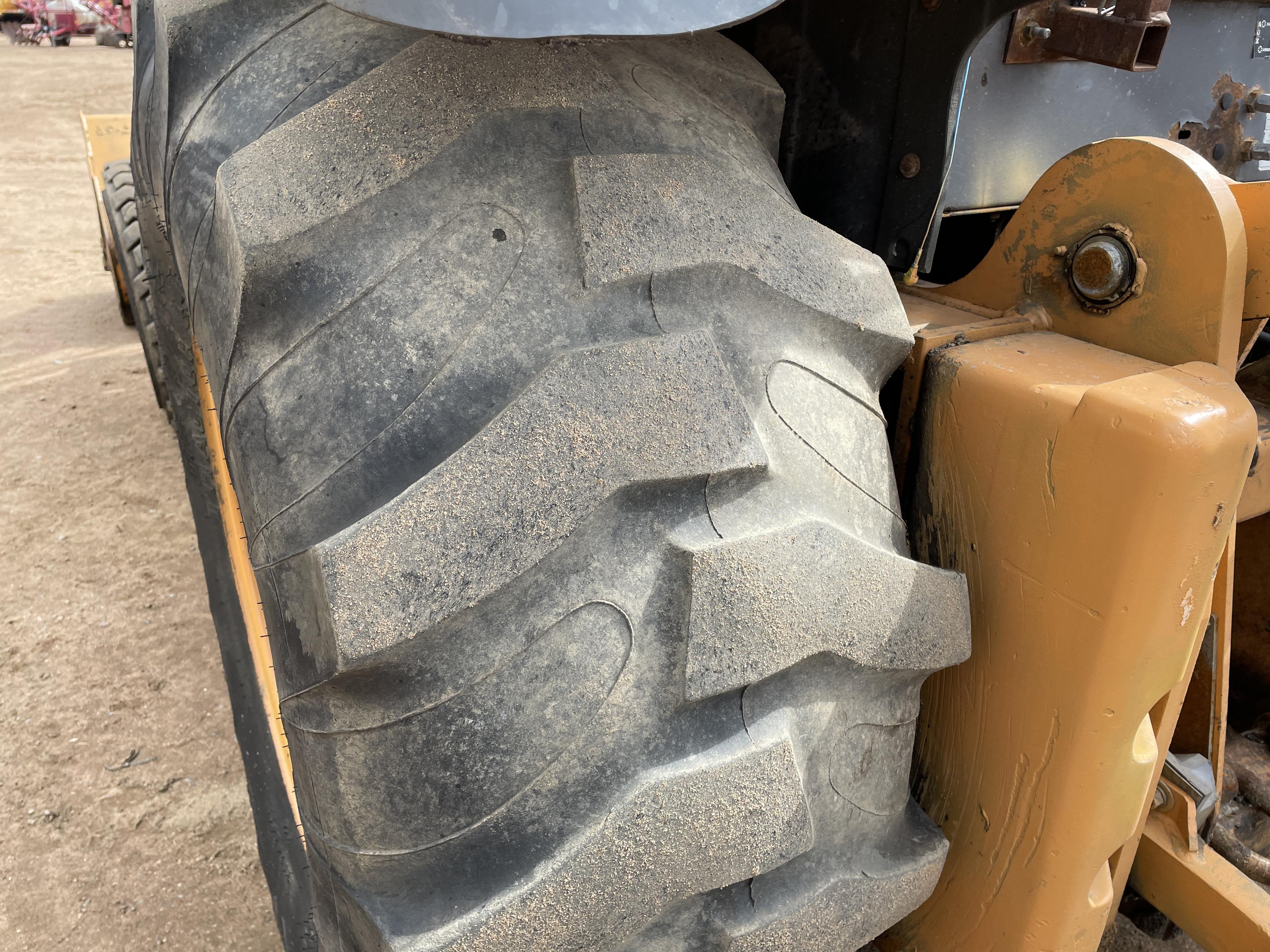 Case 570MXT Loader Backhoe